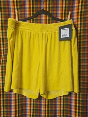NORMA KAMALI Yellow/Green Velvet Shotrts Sz L NWT